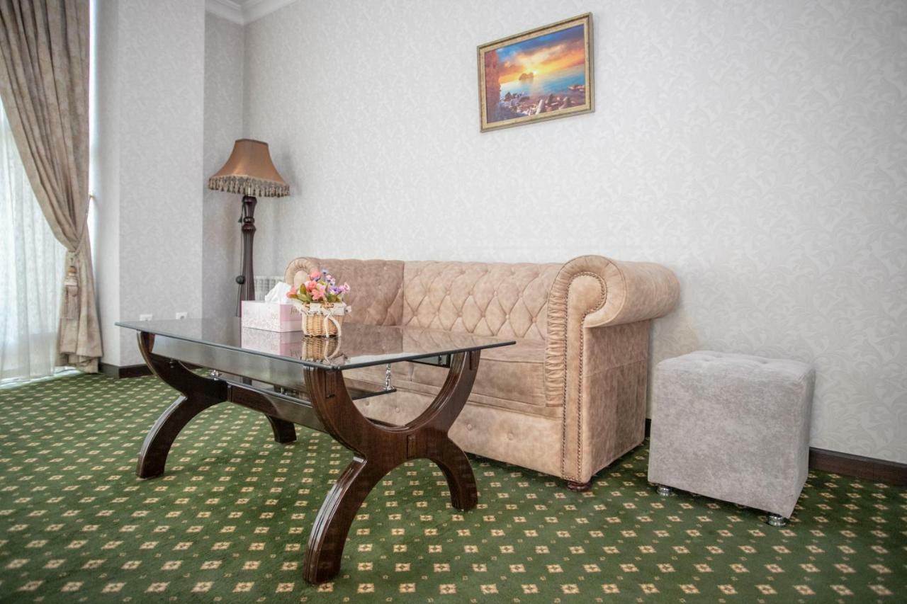 Gloria Hotel Tashkent Bagian luar foto