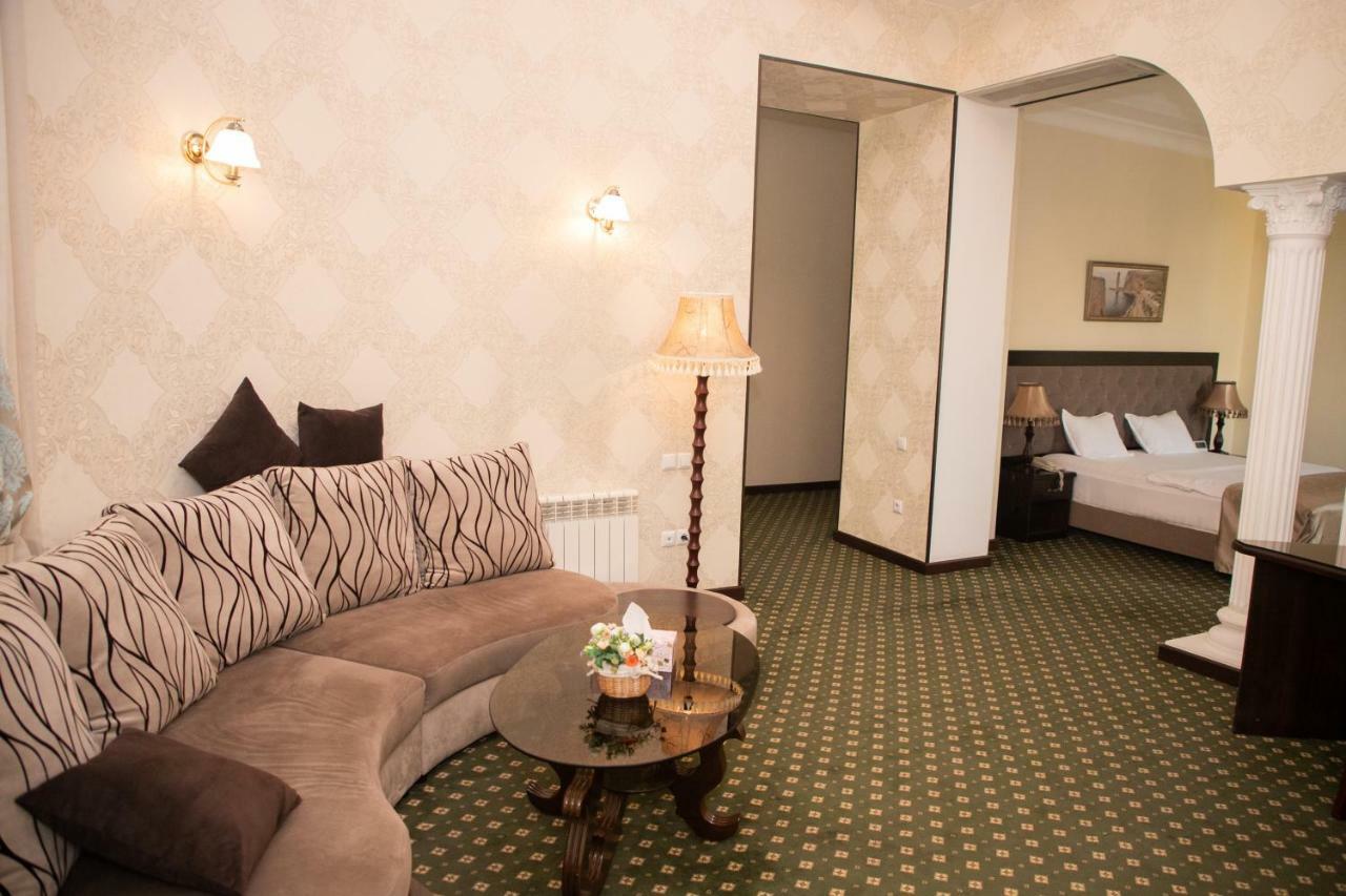 Gloria Hotel Tashkent Bagian luar foto