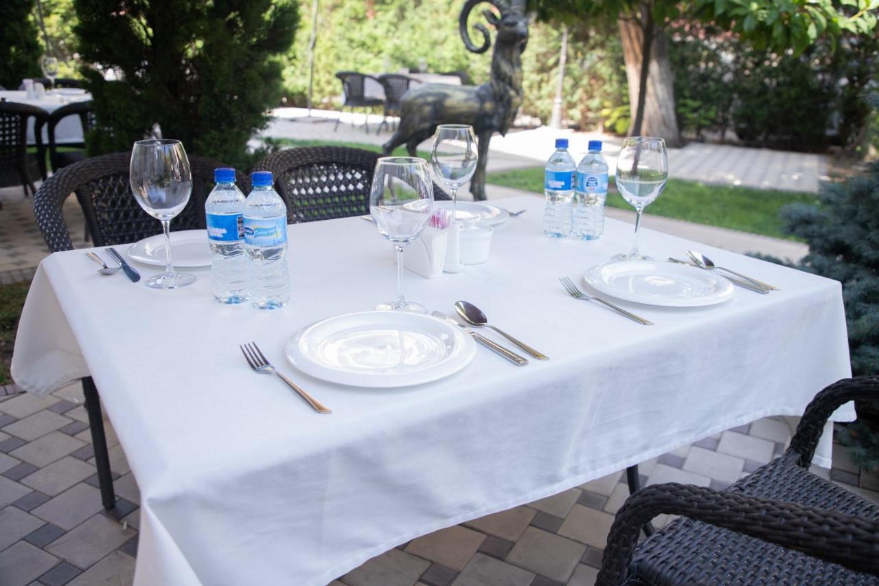 Gloria Hotel Tashkent Bagian luar foto